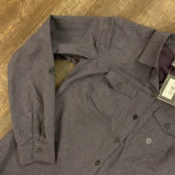 Eddie Bauer Button Down Top NWT - Picture 7 of 13
